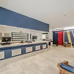 Hotiday Collection - Hotel 4*